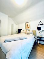 Spacious Garden Villa for 16 Guests