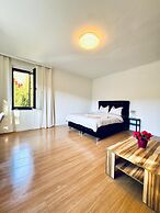 Spacious Garden Villa for 16 Guests