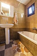 Sklavaki Traditional Villa - Private Pool Views