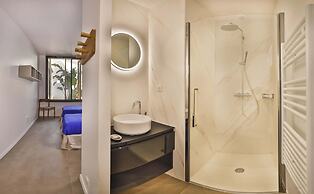 Luxurious Architect-designed Property Pool sea View