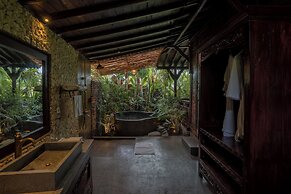 Aksmi Suites & Villas