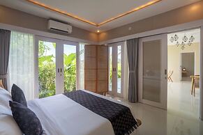 Aksmi Suites & Villas