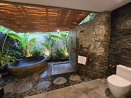 Aksmi Suites & Villas