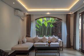 Aksmi Suites & Villas