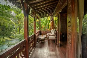 Aksmi Suites & Villas