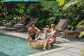 Aksmi Suites & Villas