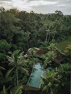 Aksmi Suites & Villas