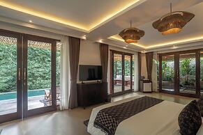 Aksmi Suites & Villas