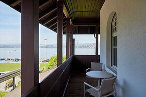 Schiff am See