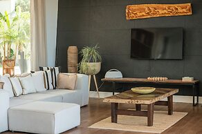 Marinhill High Luxury Property