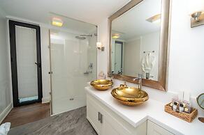 Marinhill High Luxury Property