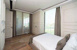 Marinhill High Luxury Property