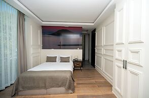 Marinhill High Luxury Property