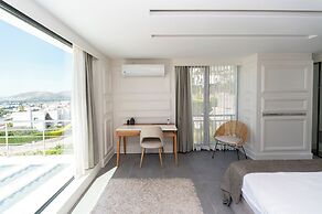 Marinhill High Luxury Property