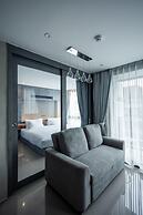Condo Near Beach Rooftop Pool C252