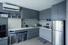 Condo Near Beach Rooftop Pool C252