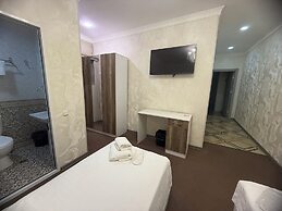 Velvet Hotel