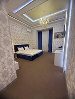 Velvet Hotel