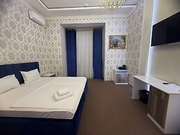 Velvet Hotel