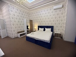 Velvet Hotel