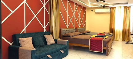 MOON LIGHT RESORT