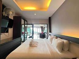 Sea View Suite Pool Access  C81