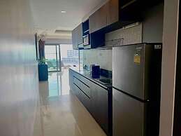 Sea View Suite Pool Access  C81