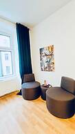 Comfy 3BR Apt for Groups Near Park