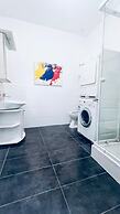 Comfy 3BR Apt for Groups Near Park