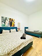 5BR Apartment Near Matzleinsdorfer