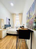 5BR Apartment Near Matzleinsdorfer