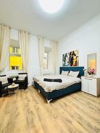 5BR Apartment Near Matzleinsdorfer