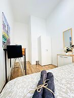 5BR Apartment Near Matzleinsdorfer