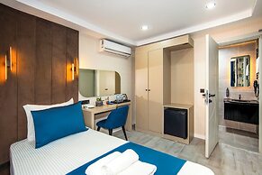 Cosinüs Airport Hotel