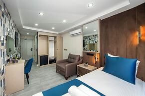 Cosinüs Airport Hotel