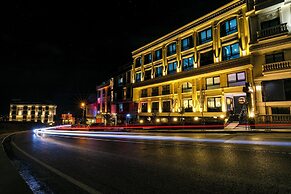Cosinüs Airport Hotel