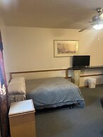 Greenhead Motel