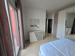 Thomas K Veranda Apartment