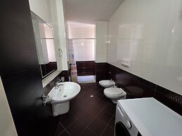 Thomas K Veranda Apartment