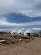 Oimo Tash Yurt Camp