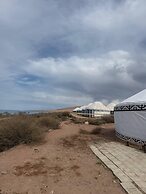 Oimo Tash Yurt Camp