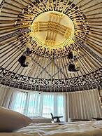 Oimo Tash Yurt Camp