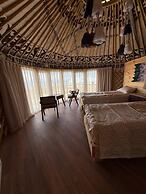Oimo Tash Yurt Camp