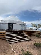 Oimo Tash Yurt Camp