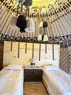 Oimo Tash Yurt Camp