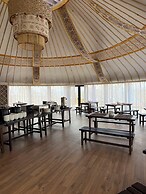 Oimo Tash Yurt Camp