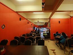 Lacomme Inn