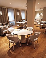 Antum Hotel