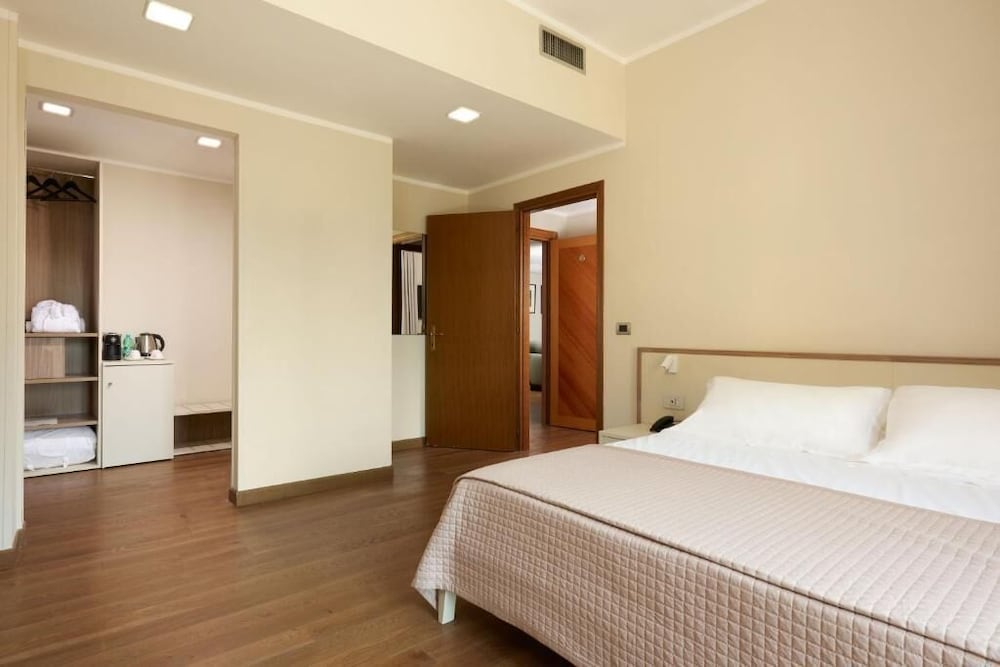 Antum Hotel