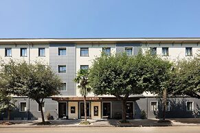 Antum Hotel